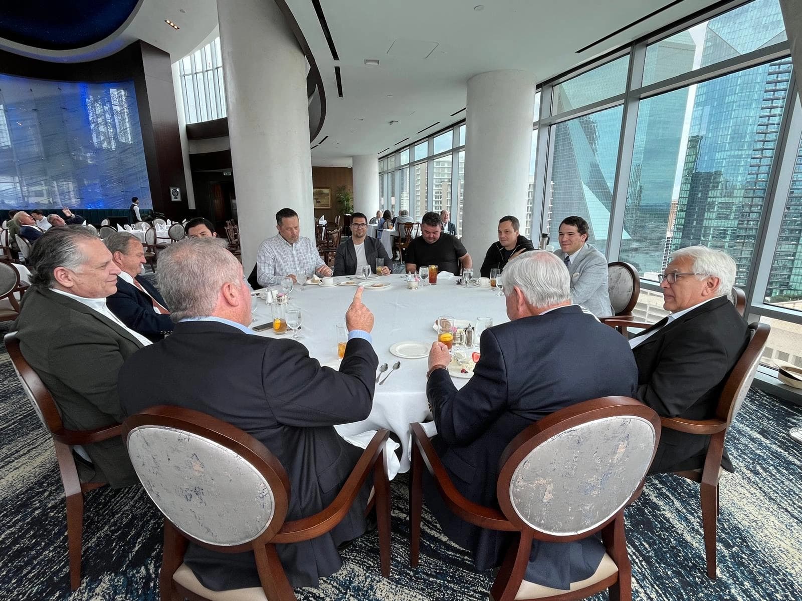 Advisors and partners meeting in an international setting