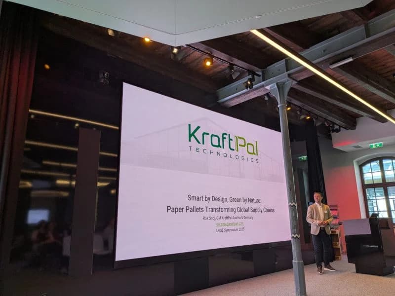 KraftPal presentation at an international event