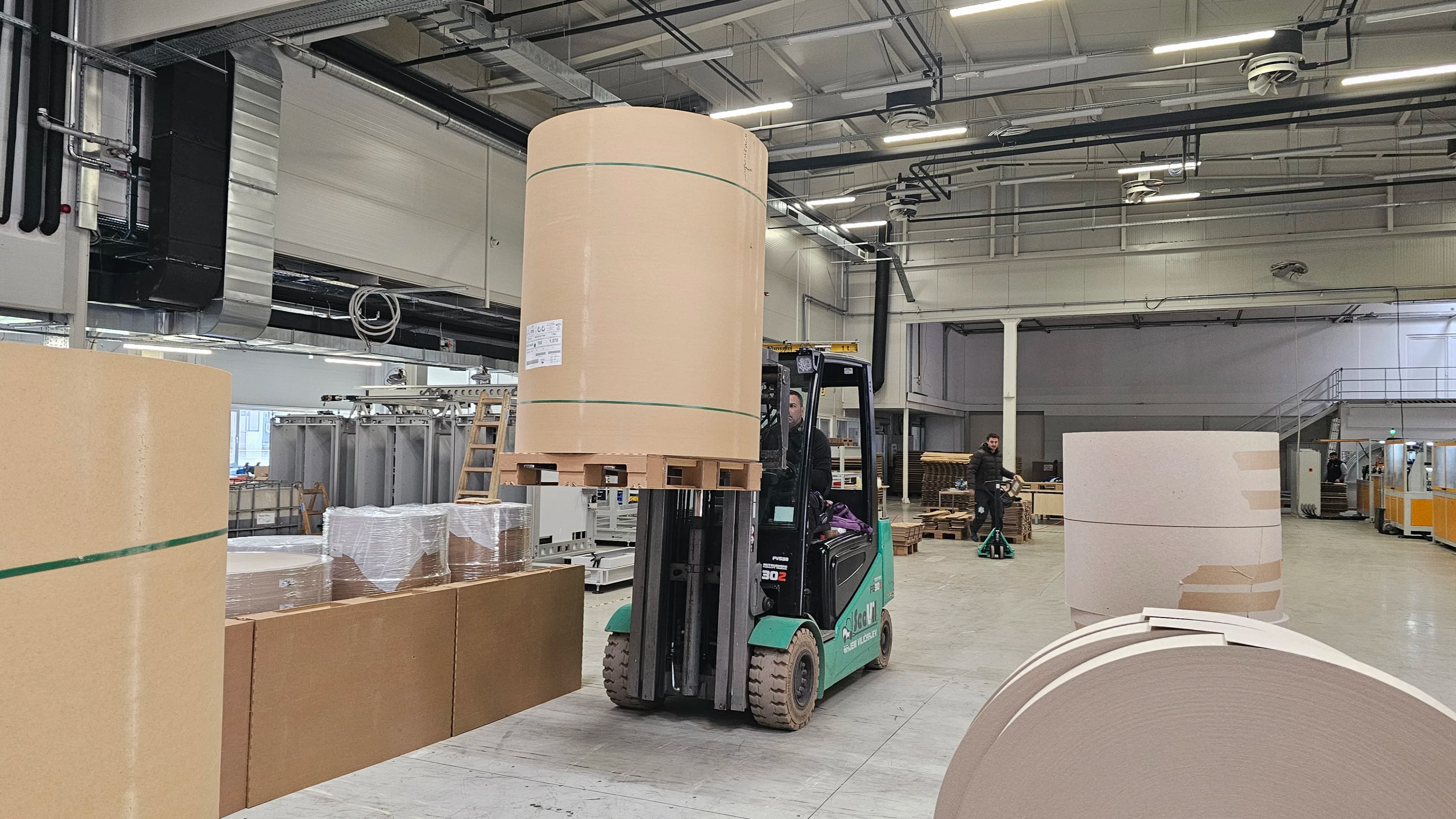 Fibre material moving through the KraftPal factory